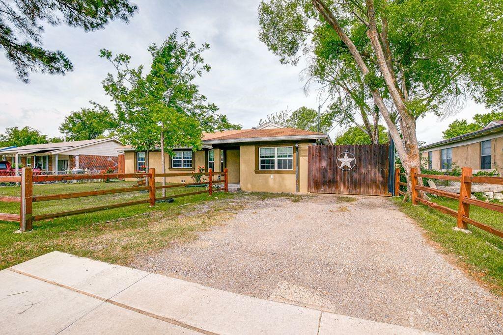 Property Photo: 351 Crenshaw Drive TX 75217