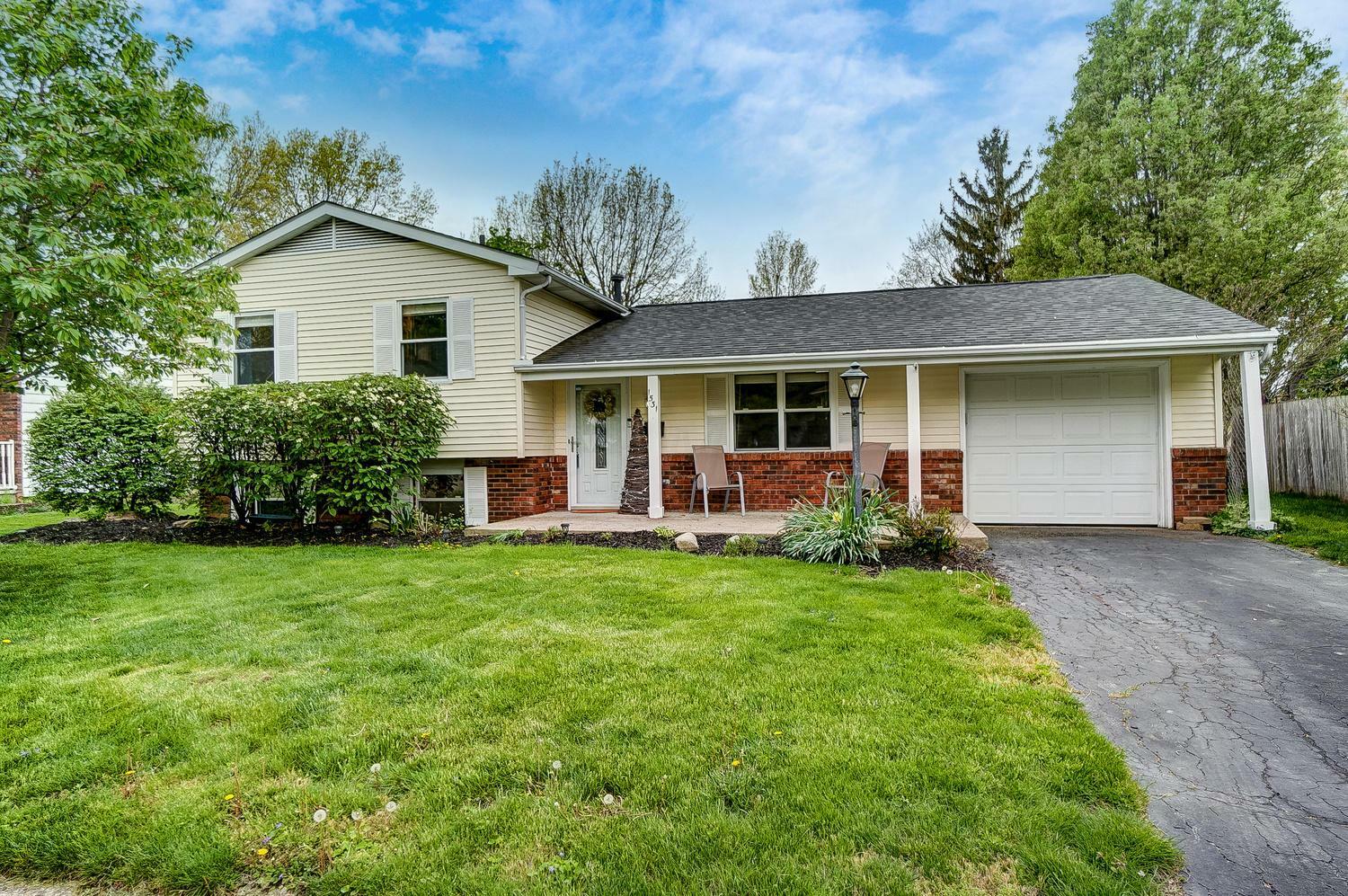 Property Photo: 1531 Lexdale Drive OH 43068