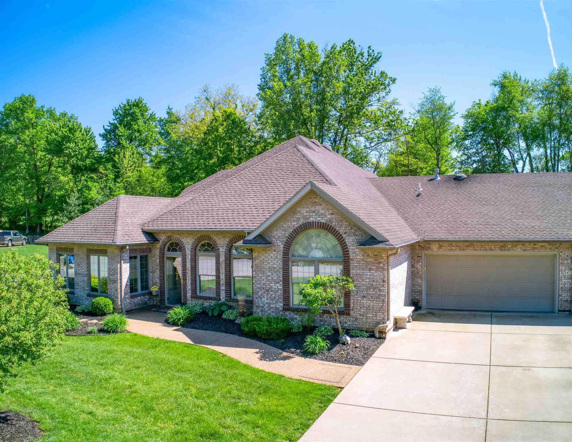 8240 Wolf Creek Court  Evansville IN 47712 photo