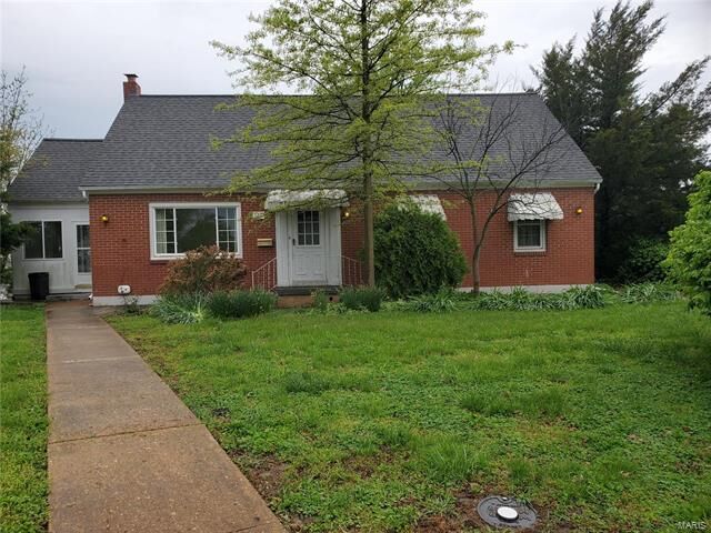 Property Photo:  114 Church Place   63019 