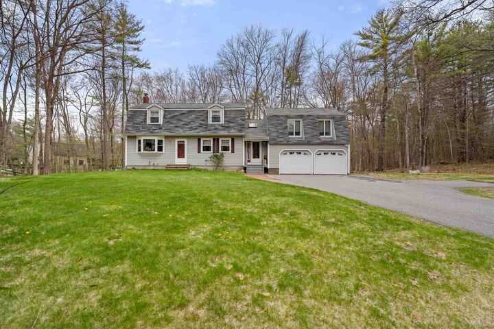 Property Photo:  3 McEvoy Drive  NH 03032 