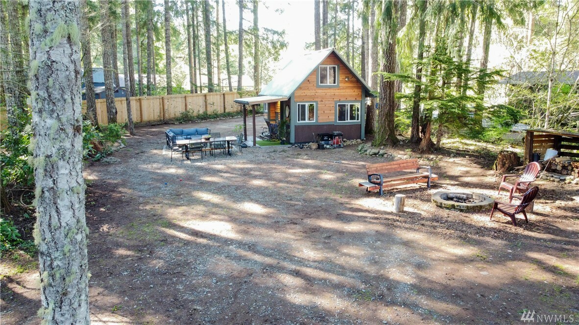 Property Photo:  30 N Divot Place  WA 98548 