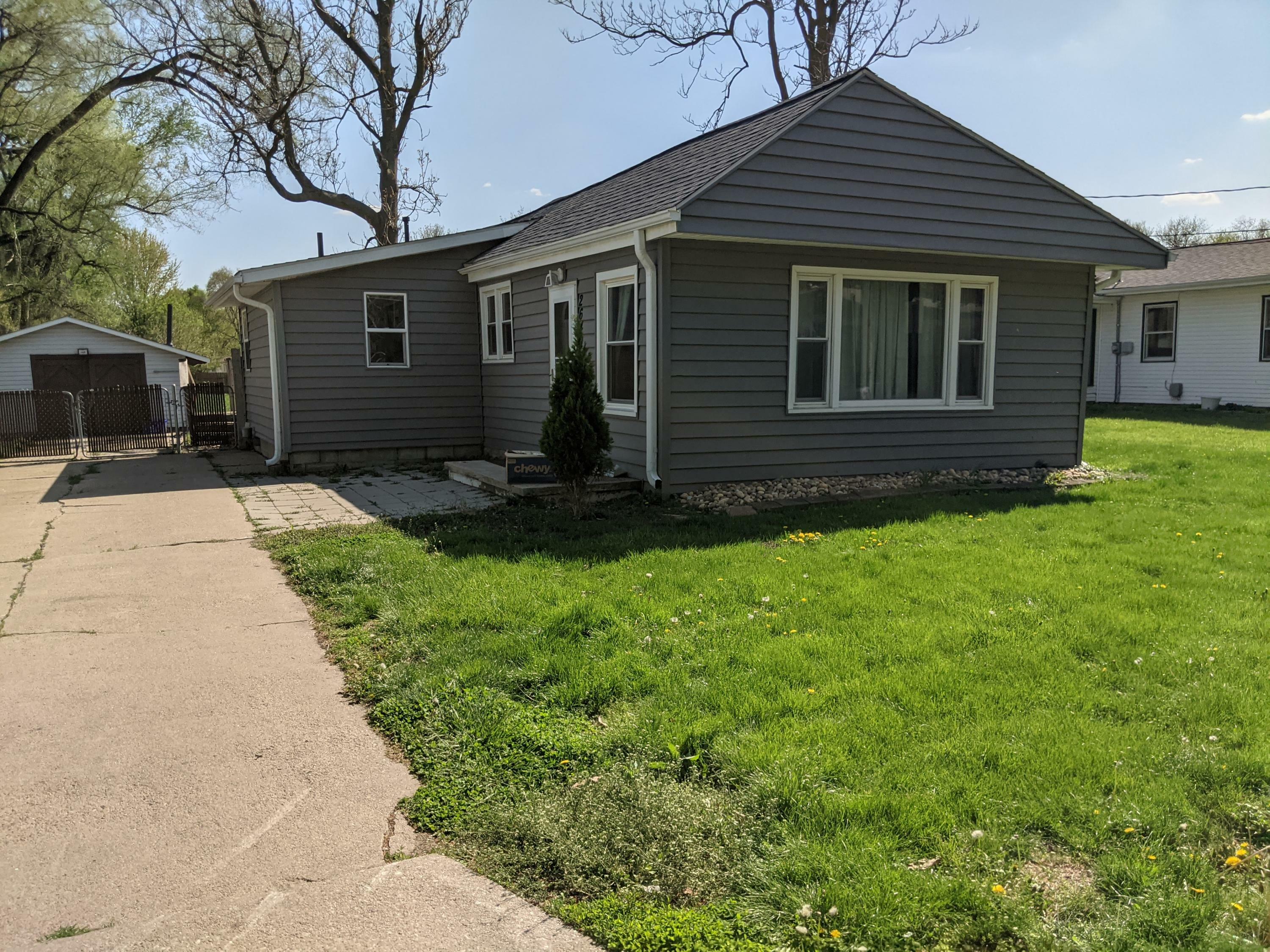 Property Photo:  2649 Ave L  IA 51501 