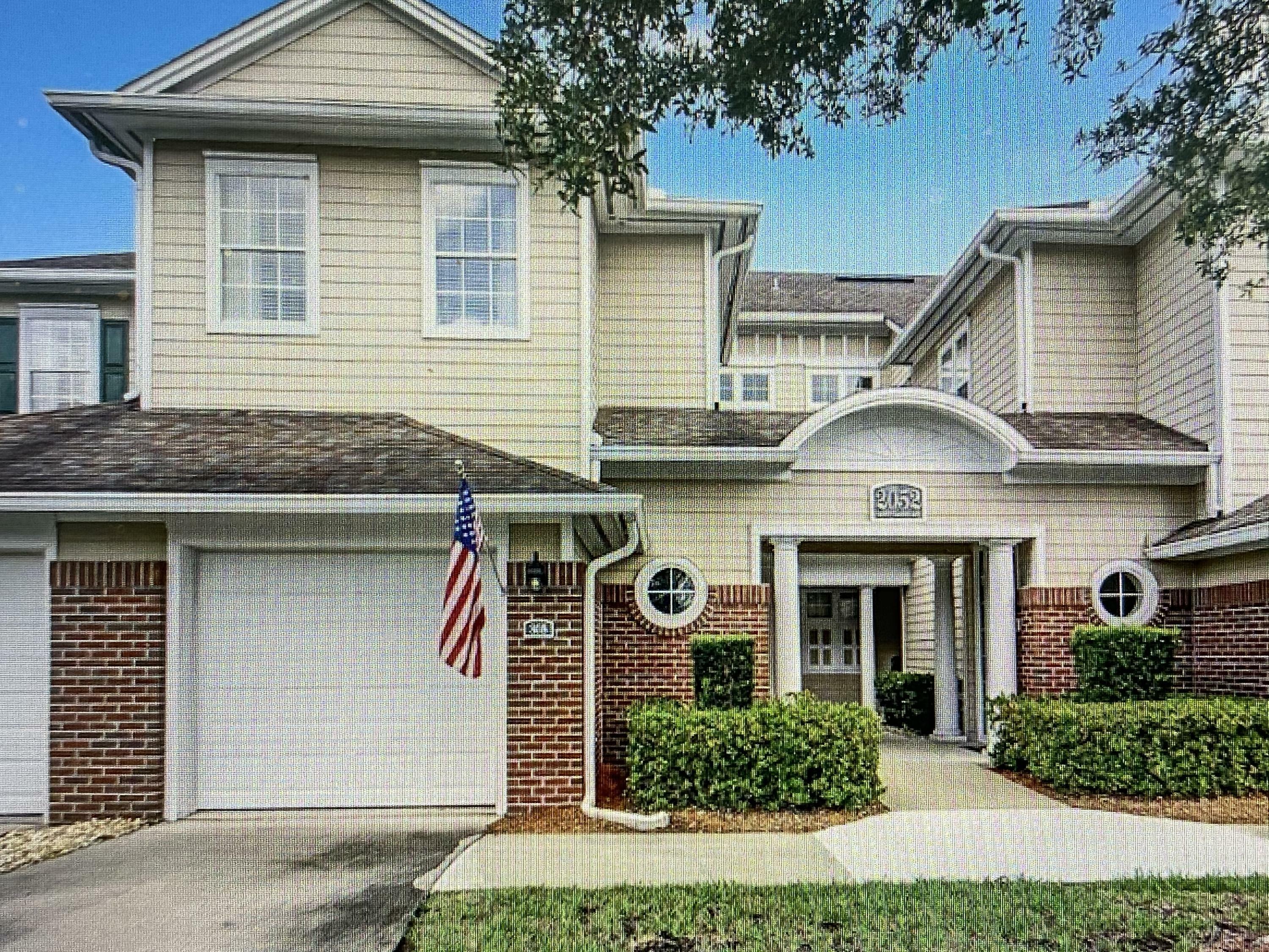 Property Photo: 2052 Secret Garden Lane 305 FL 32003