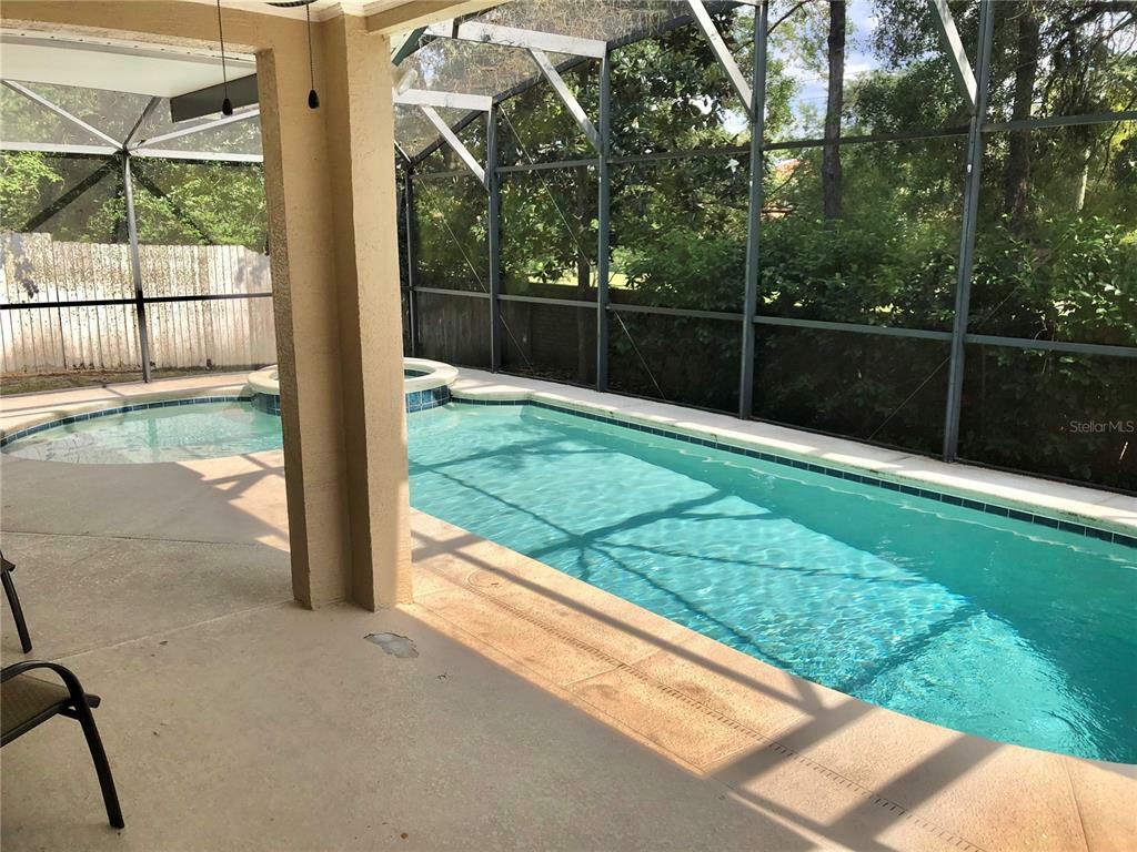 Property Photo:  554 Finsbay Court  FL 34761 