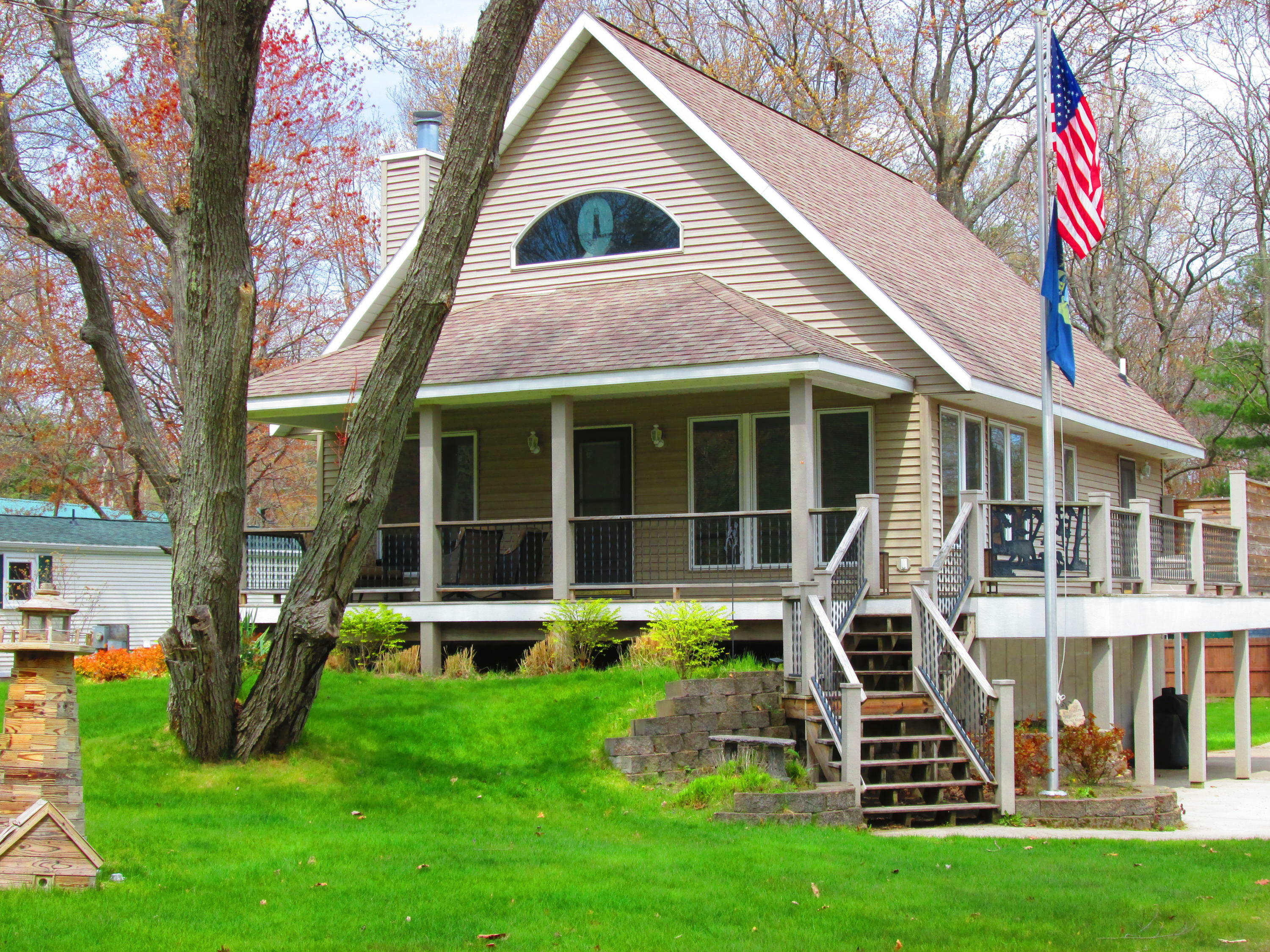 Property Photo: 410 N Spencer Road MI 49436