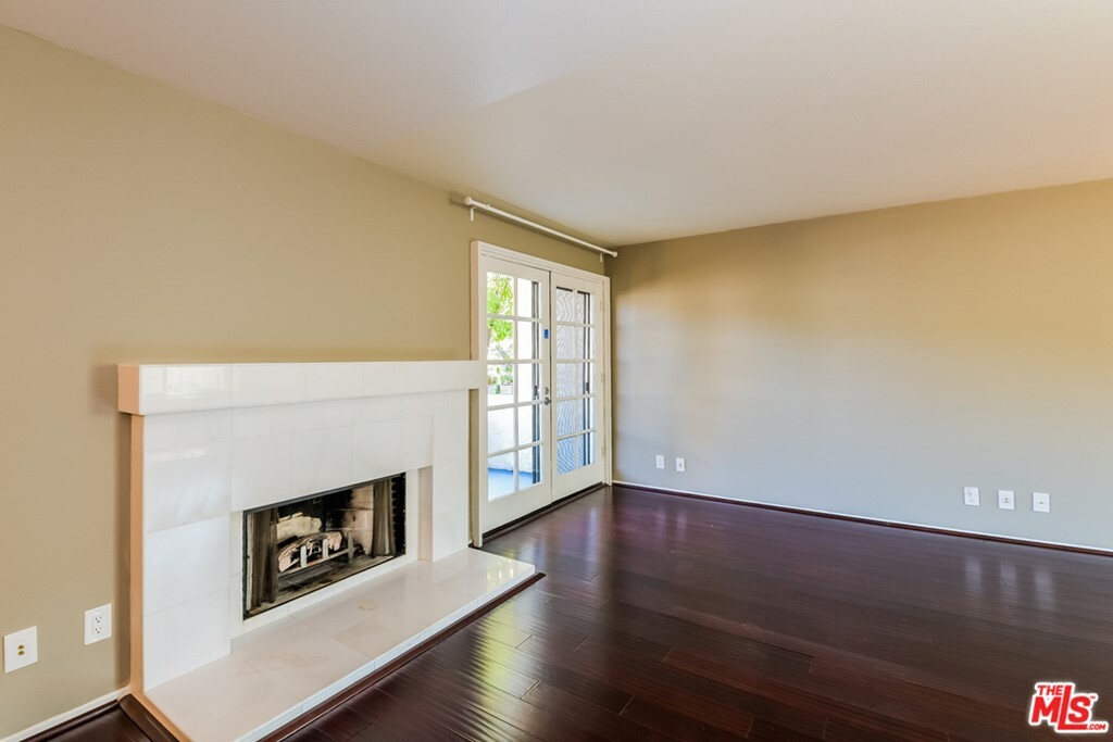 Property Photo:  802 Magnolia Avenue 4  CA 91106 