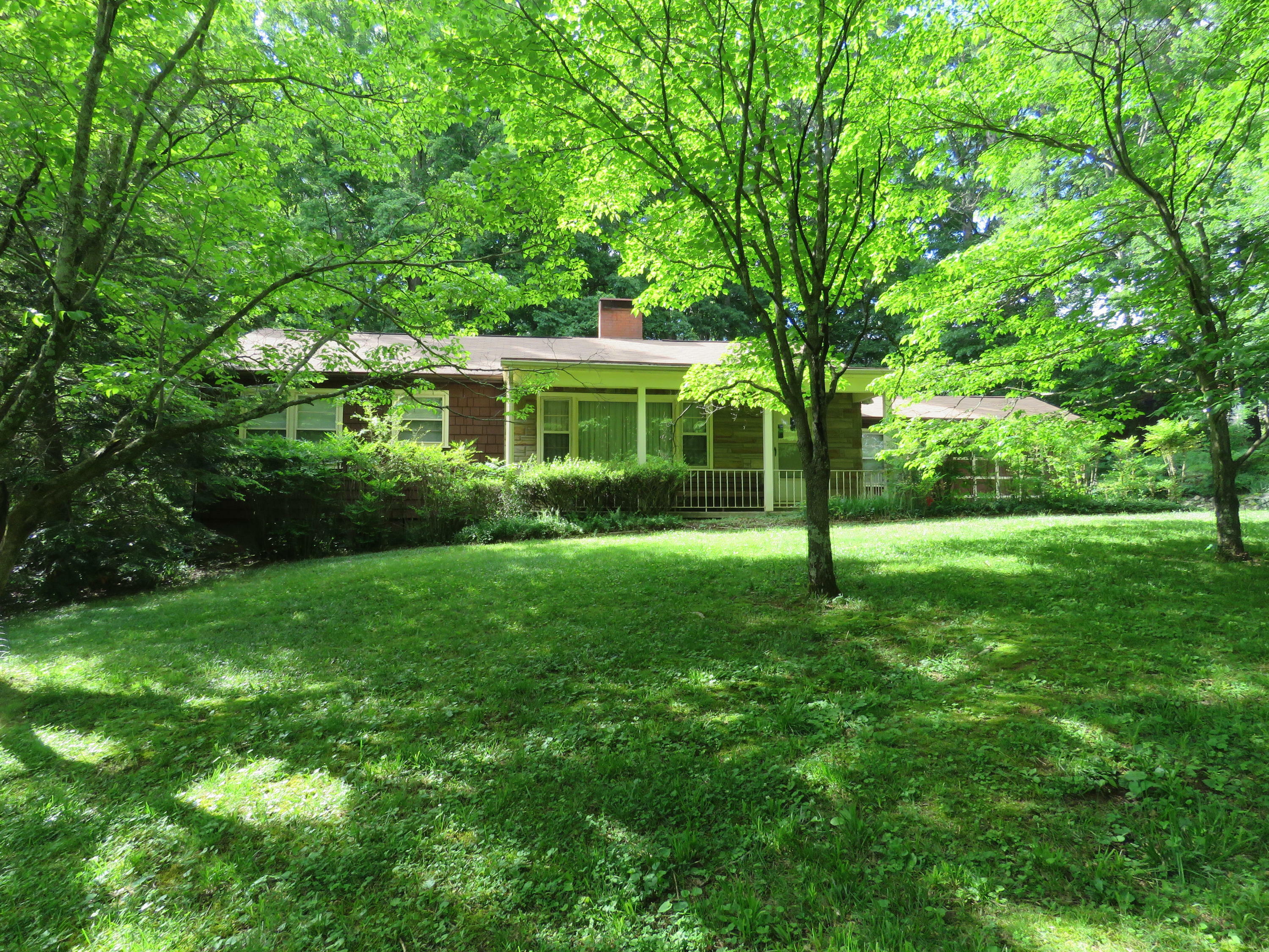 Property Photo:  5809 Hyatt Rd  TN 37918 