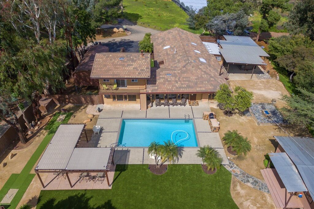 Property Photo:  235 Country Garden Lane  CA 92069 