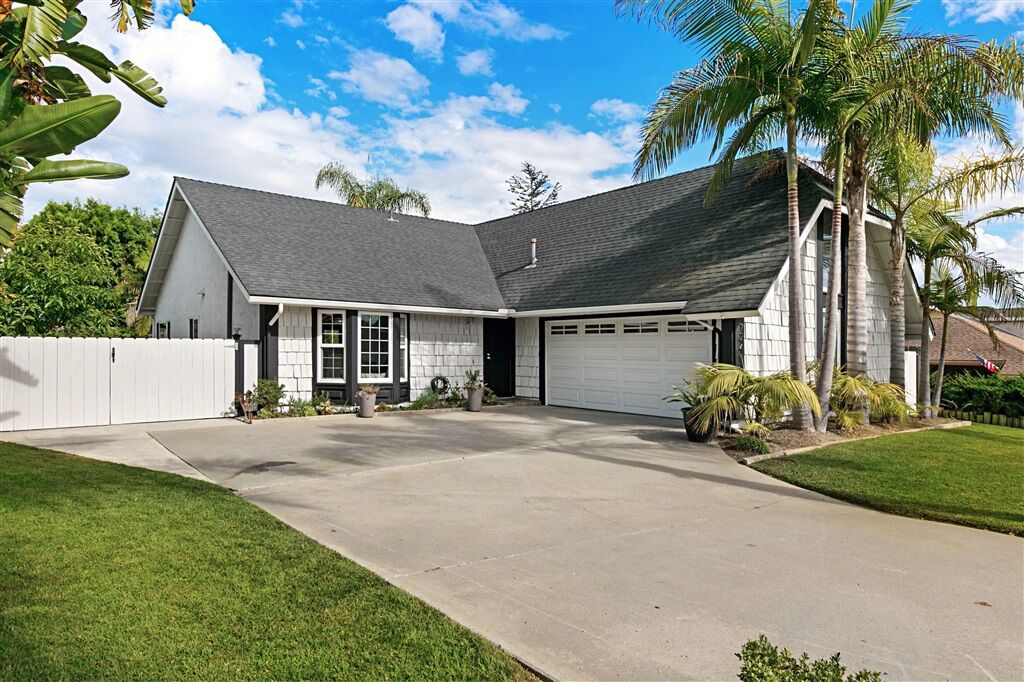 Property Photo:  7240 Mimosa Dr  CA 92011 