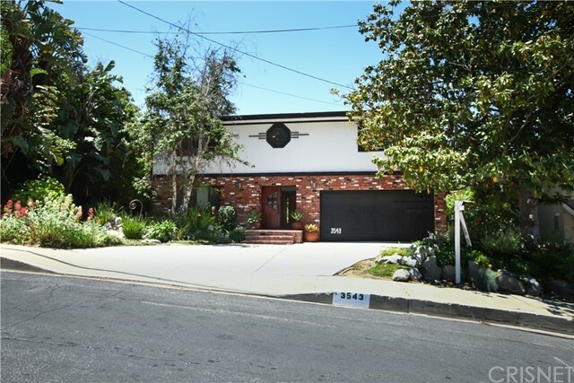 Property Photo:  3543 Stone Canyon Avenue  CA 91403 