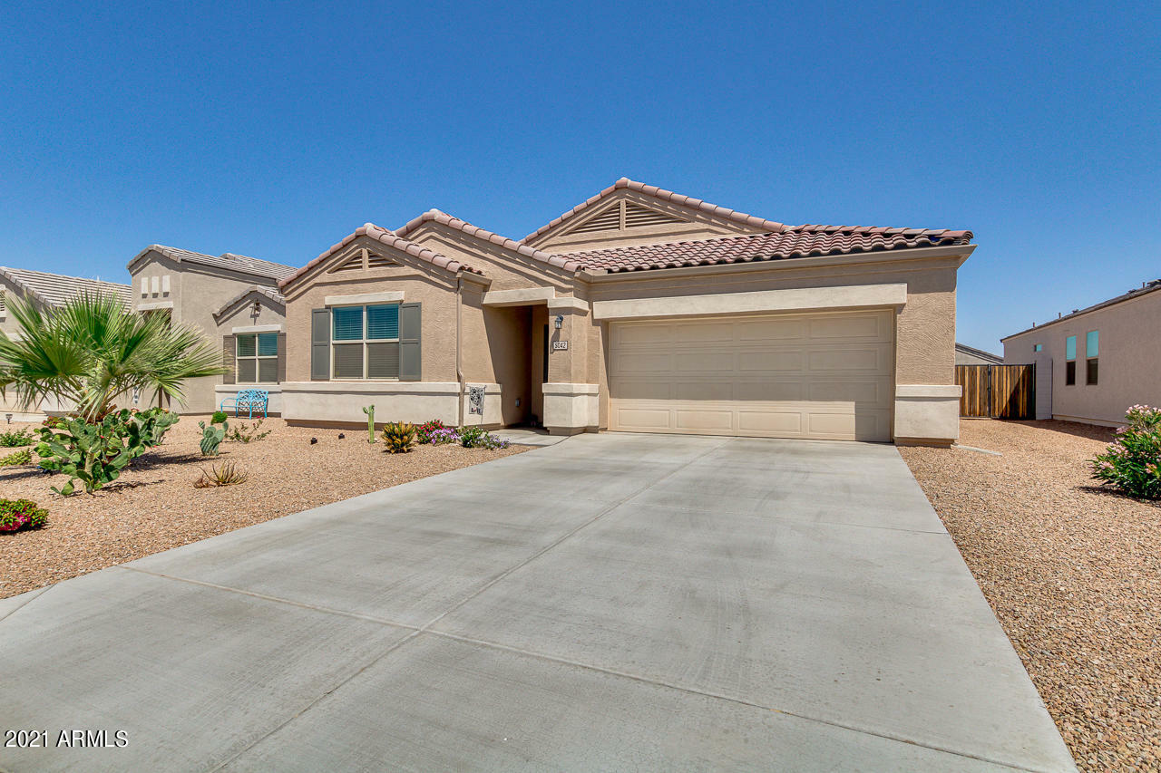 Property Photo:  5042 E Andalusite Lane  AZ 85143 