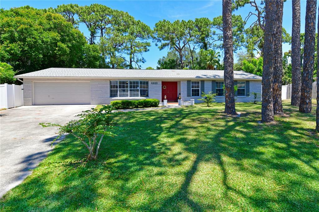 Property Photo:  6603 Conetta Drive  FL 34243 