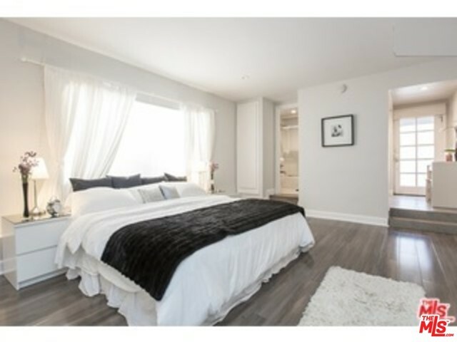Property Photo: 7604 Lexington Avenue CA 90046