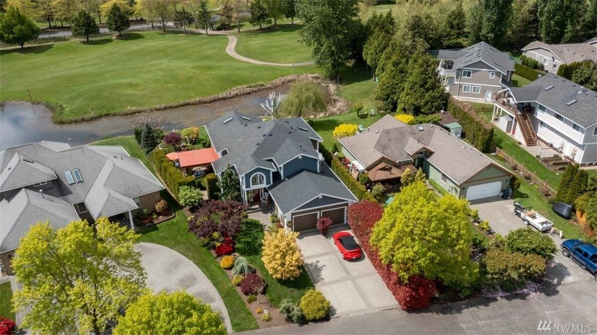 Property Photo:  811 E Maberry Dr  WA 98264 