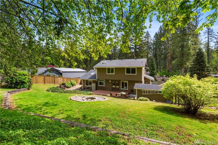 Property Photo: 13002 183rd Ave SE WA 98290