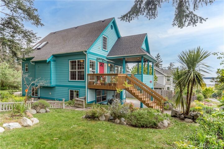 Property Photo:  850 10th St  WA 98368 