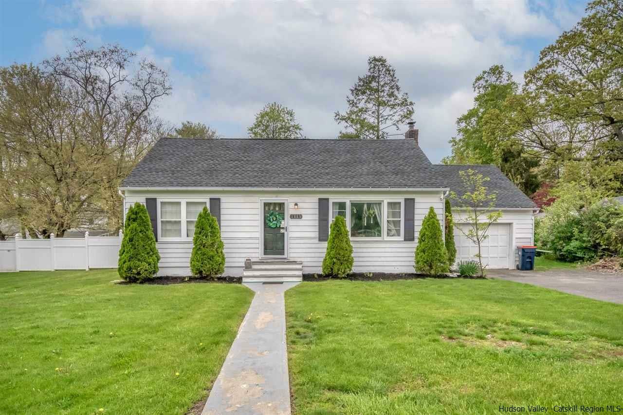 Property Photo:  1111 Evergreen  NY 12401 