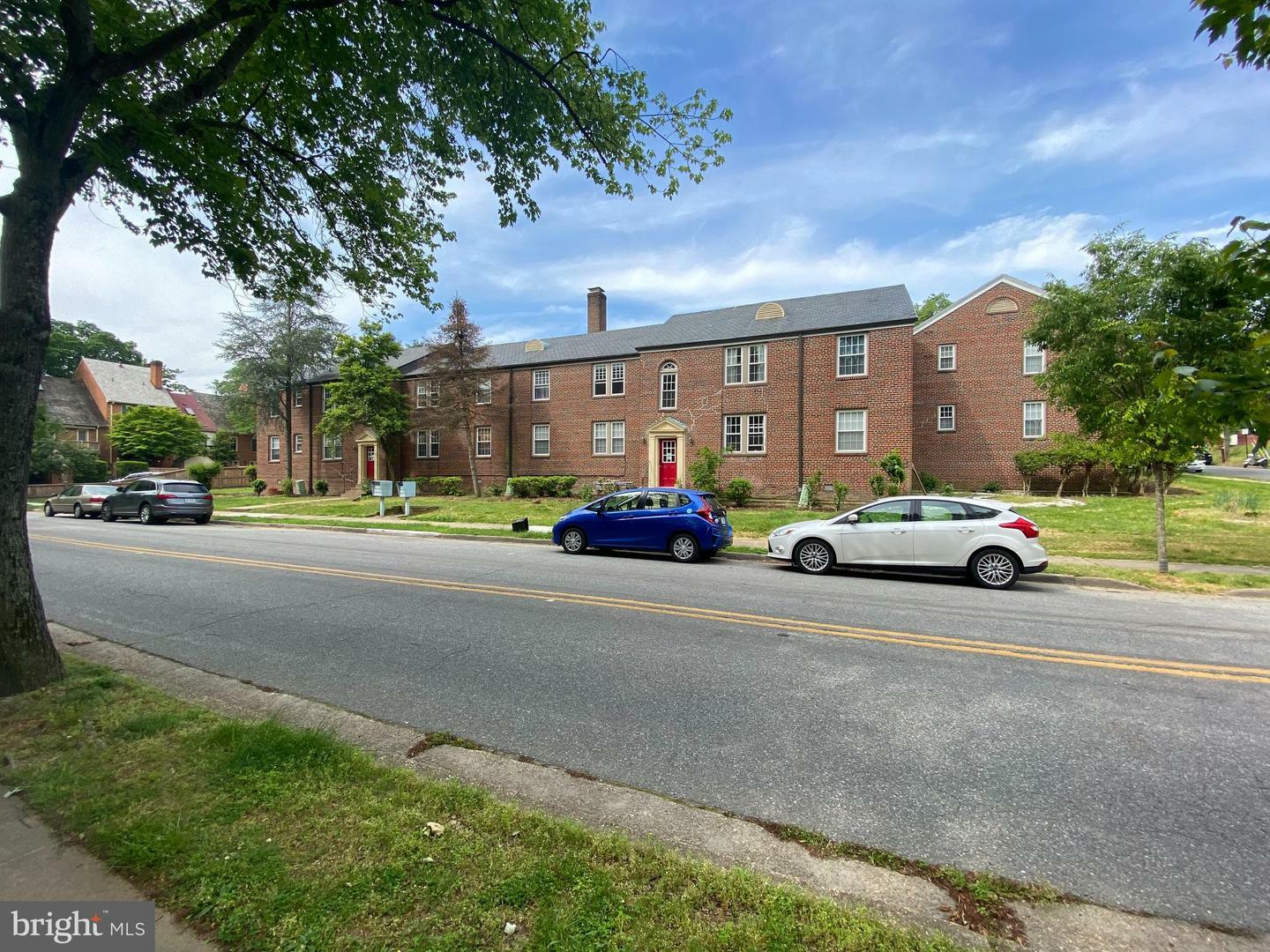 Property Photo:  804 Monument Avenue C  VA 22401 