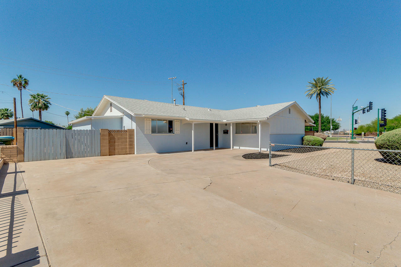 Property Photo:  5473 W Osborn Road  AZ 85031 