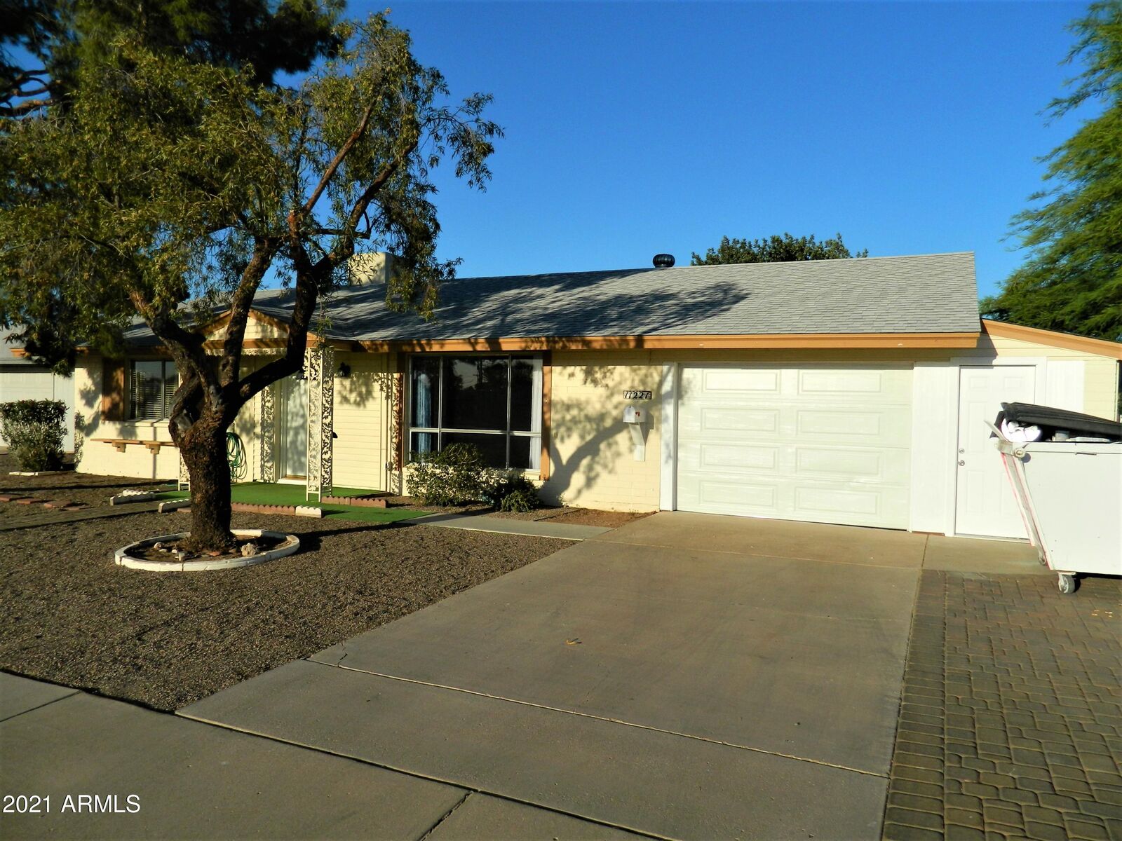 Property Photo:  11221 N 111th Avenue  AZ 85351 