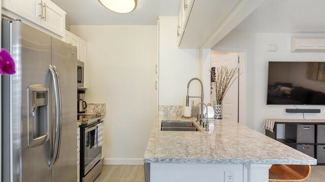 Property Photo:  5252 Balboa Arms Drive 147  CA 92117 