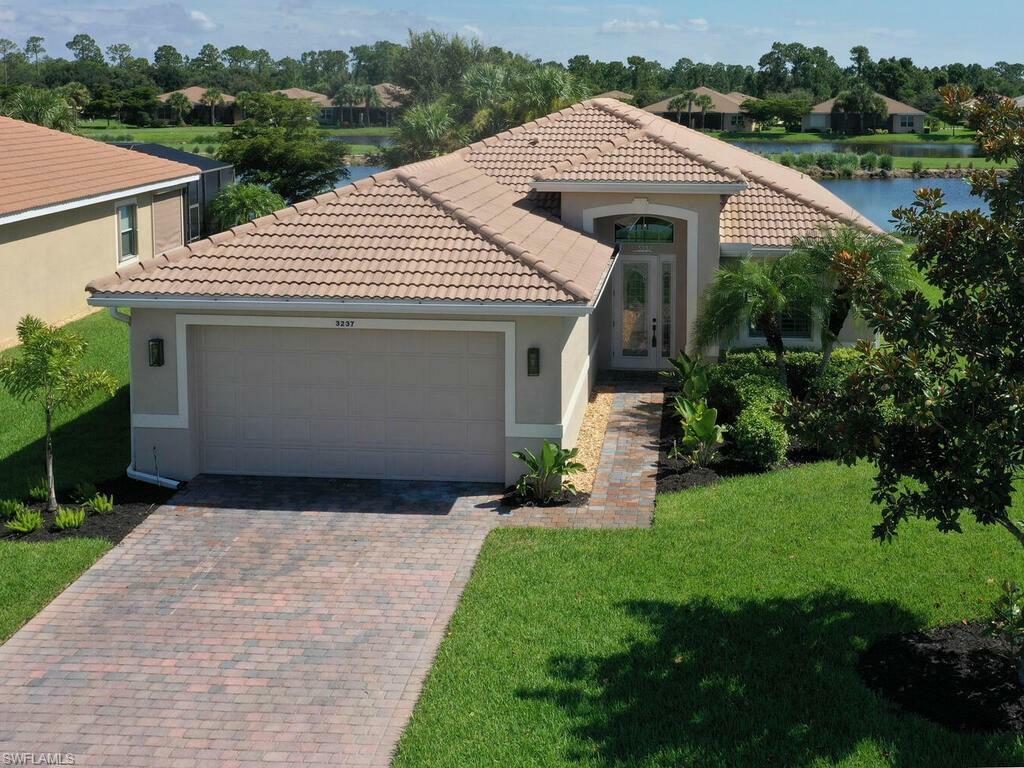 Property Photo:  3237 Magnolia Landing Lane  FL 33917 