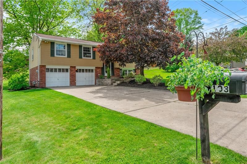 Property Photo: 103 Shadow Ln PA 15108