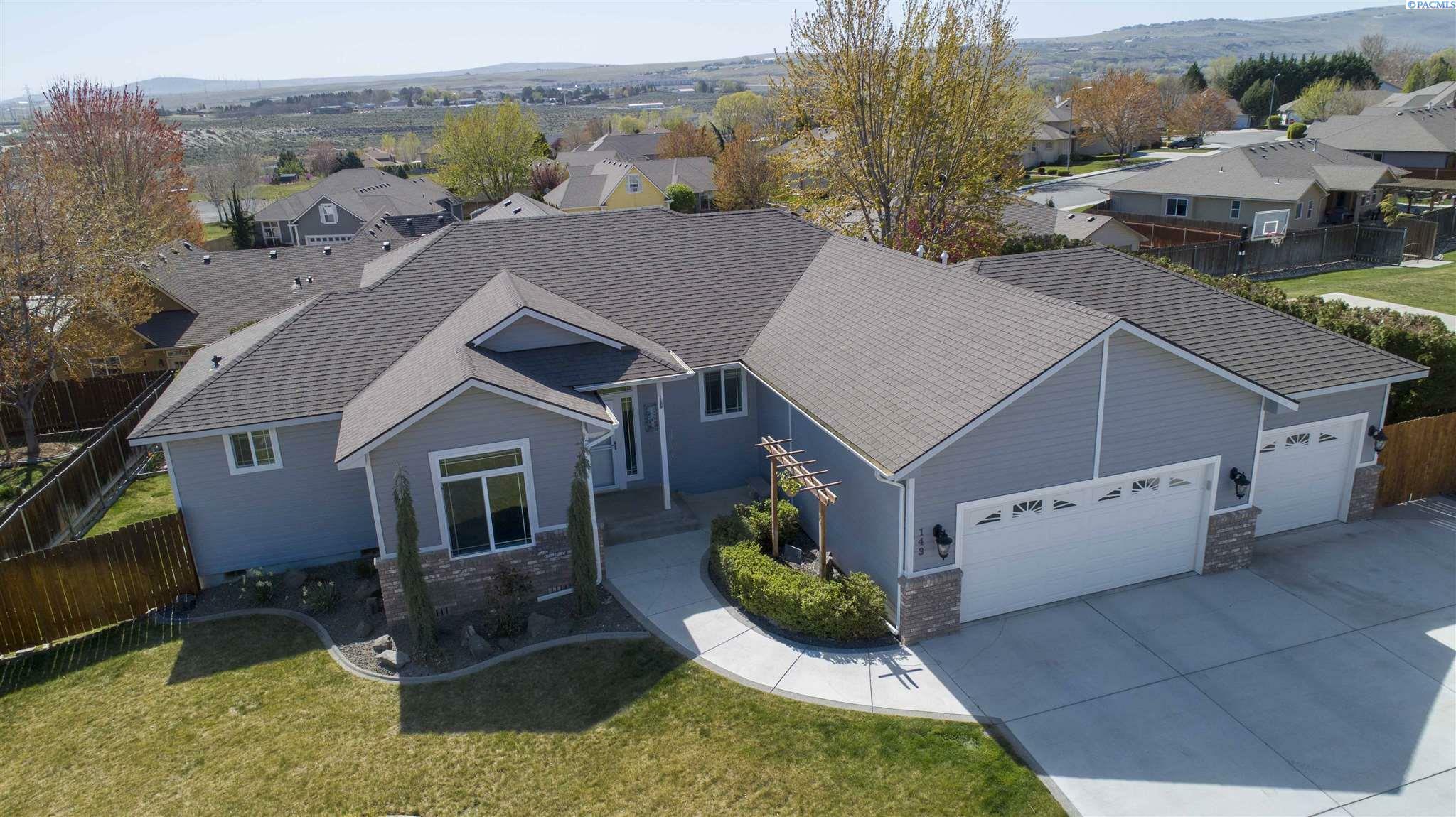 143 Mattis Drive  Richland WA 99352-7500 photo