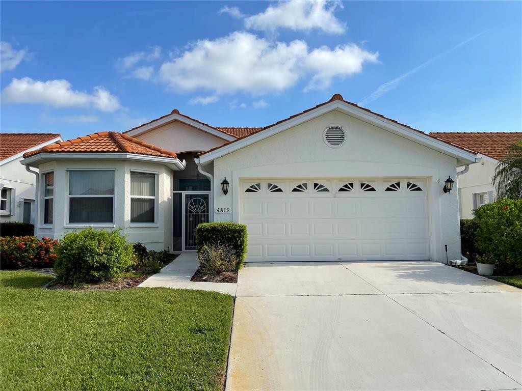 Property Photo:  4873 Orange Tree Place  FL 34293 