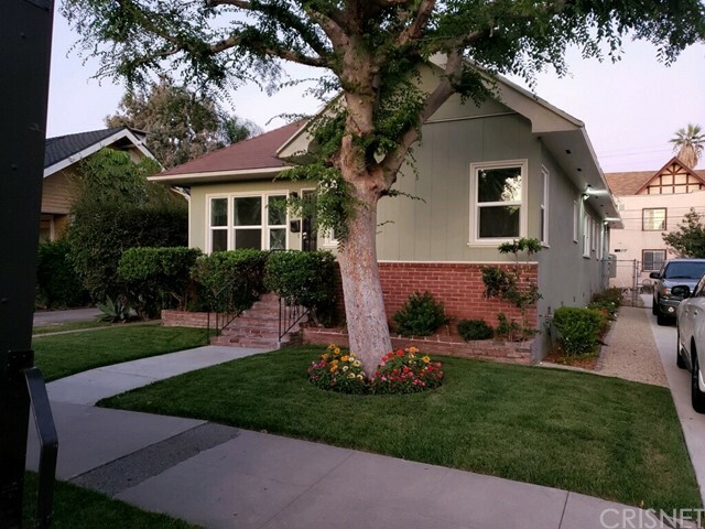 Property Photo: 2656 Magnolia Avenue CA 90007
