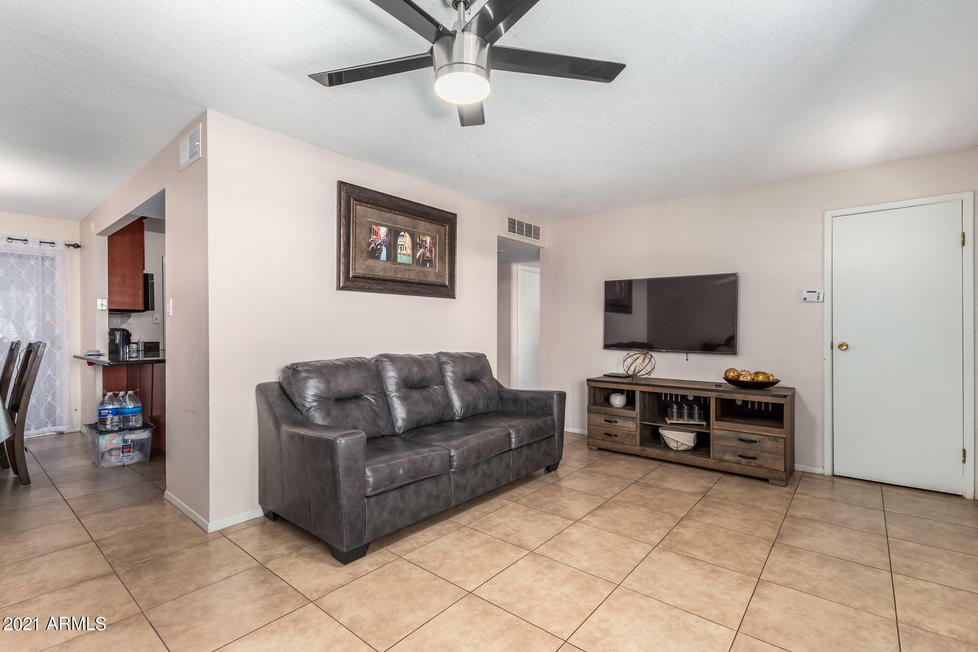 Property Photo:  4127 W Wagon Wheel Drive  AZ 85051 