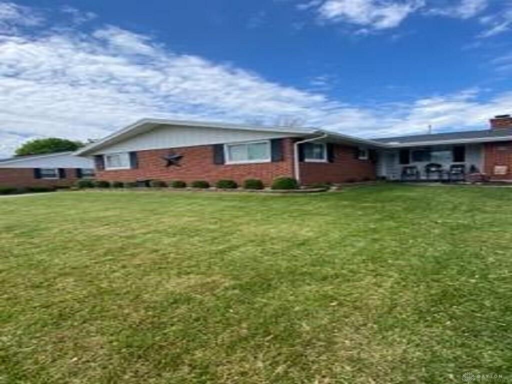 Property Photo: 499 Rising Hill Drive OH 45324