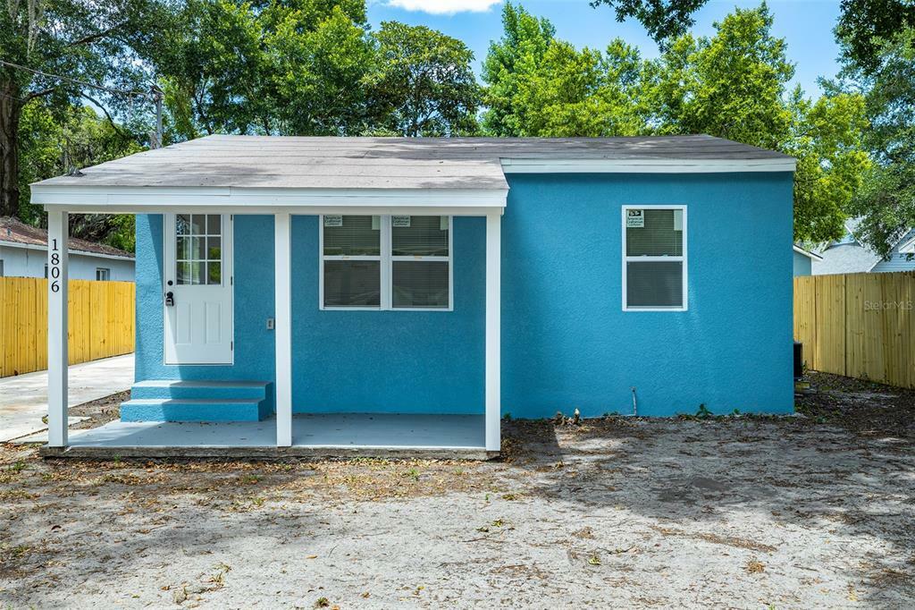 Property Photo:  1806 E Osborne Avenue  FL 33610 