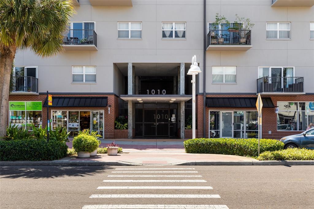 Property Photo: 1010 Central Avenue 436 FL 33705