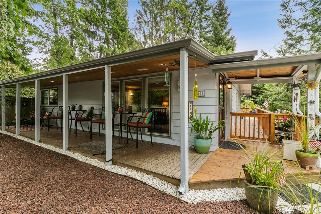 Property Photo:  4605 S 150th St  WA 98188 