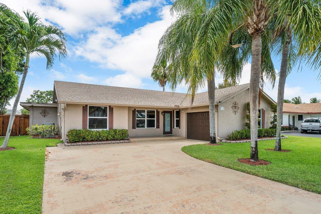 Property Photo:  9652 Richmond Circle  FL 33434 