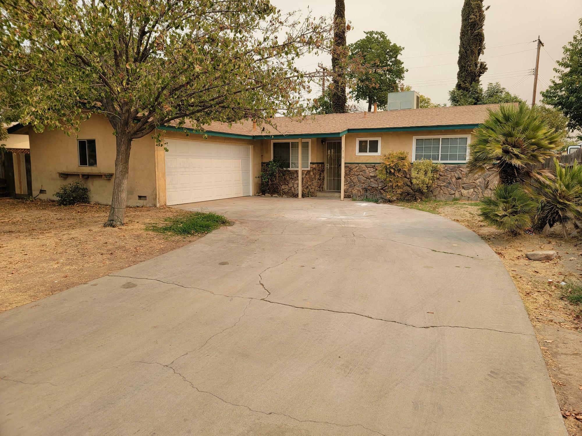 1212 Atkins Way  Porterville CA 93257 photo