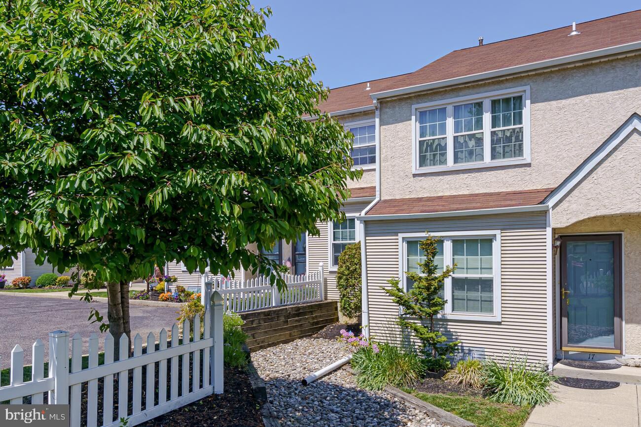 Property Photo:  111 E Beechwood Avenue 17  NJ 08107 