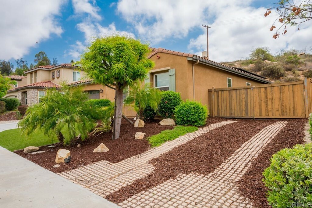 Property Photo:  1809 Los Senderos  CA 92071 