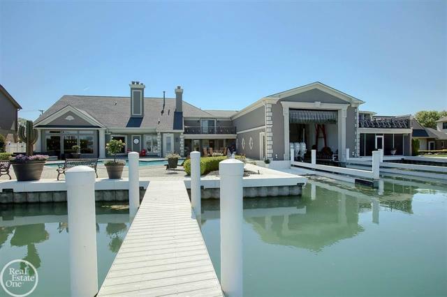 Property Photo:  38371 Huron Pointe Drive  MI 48045 