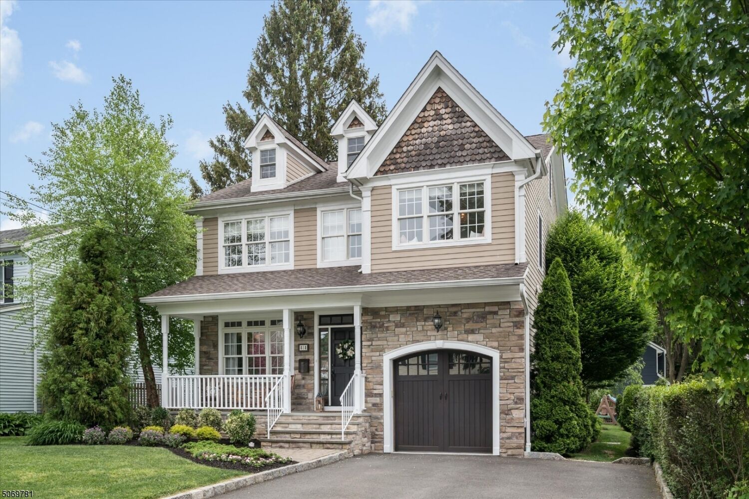 Property Photo: 818 Wallberg Ave NJ 07090