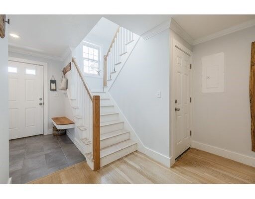 Property Photo: 8 Hobart Ln 8 MA 02370