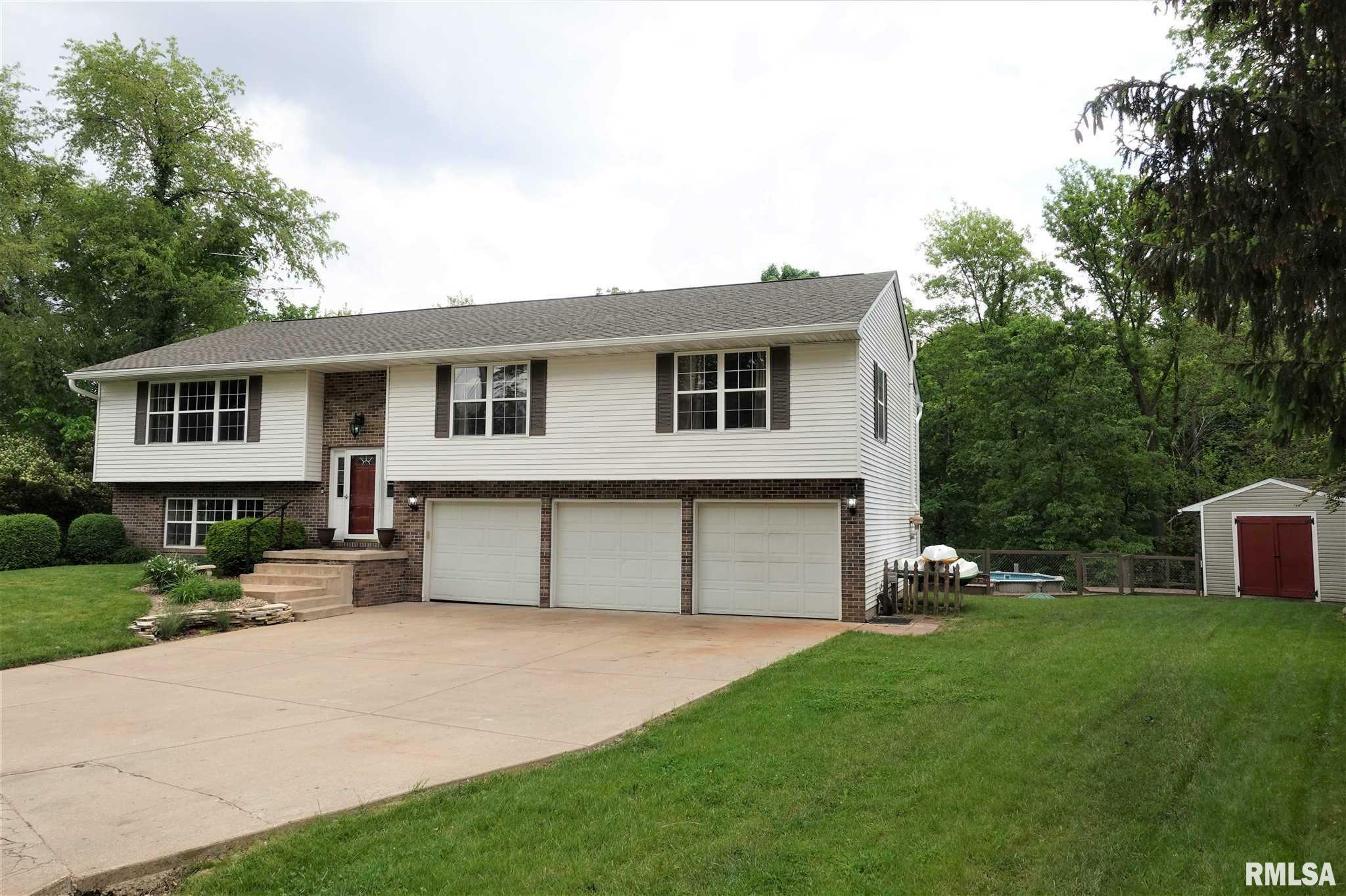Property Photo: 1887 Sunrise IL 61401