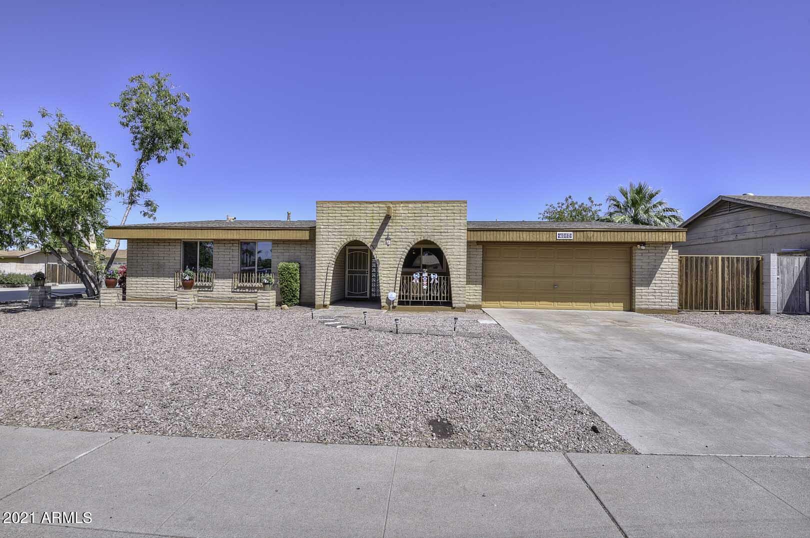 Property Photo: 4062 W Eva Street AZ 85051