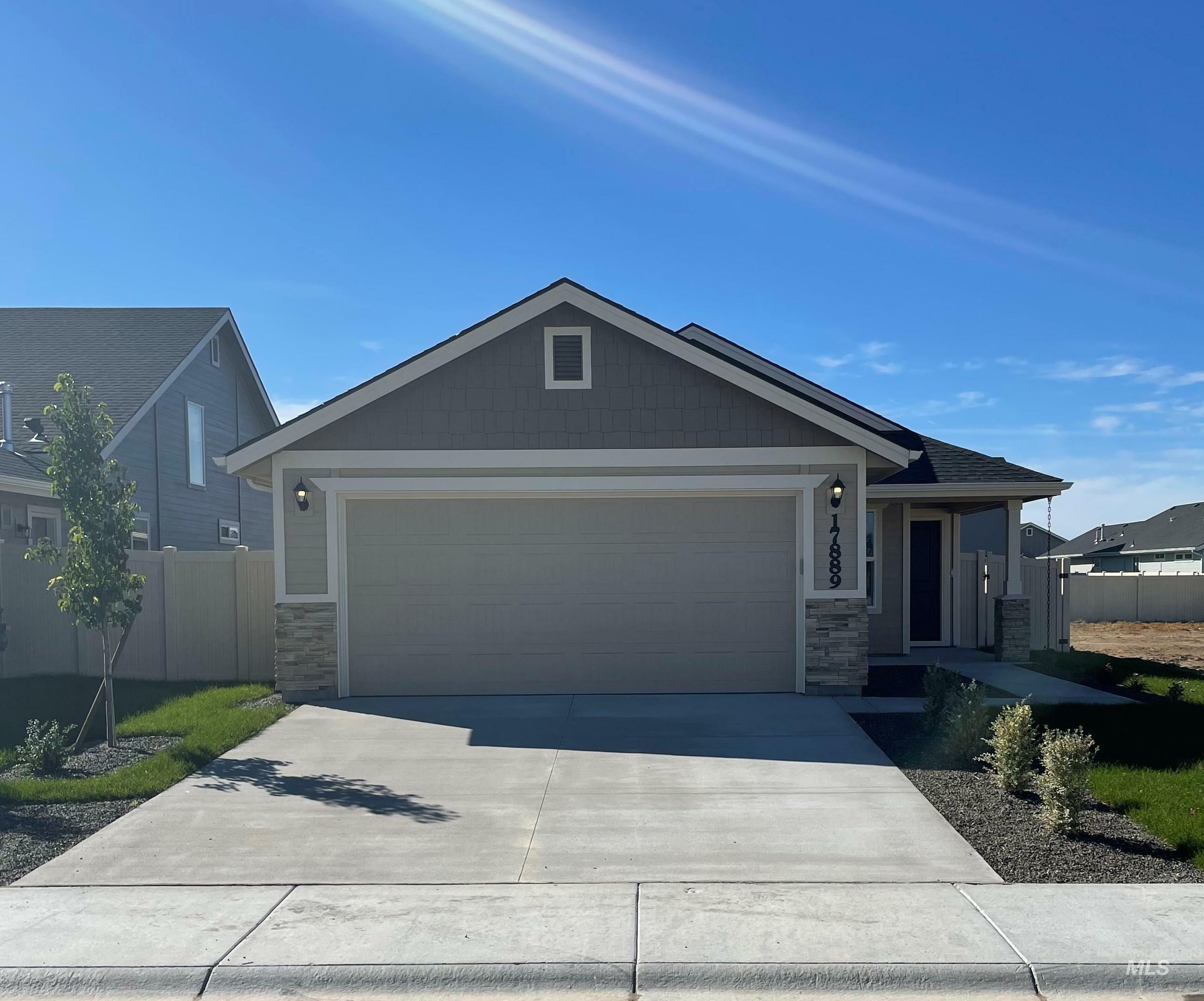 Property Photo:  17889 Ryans Ridge Ave.  ID 83687 