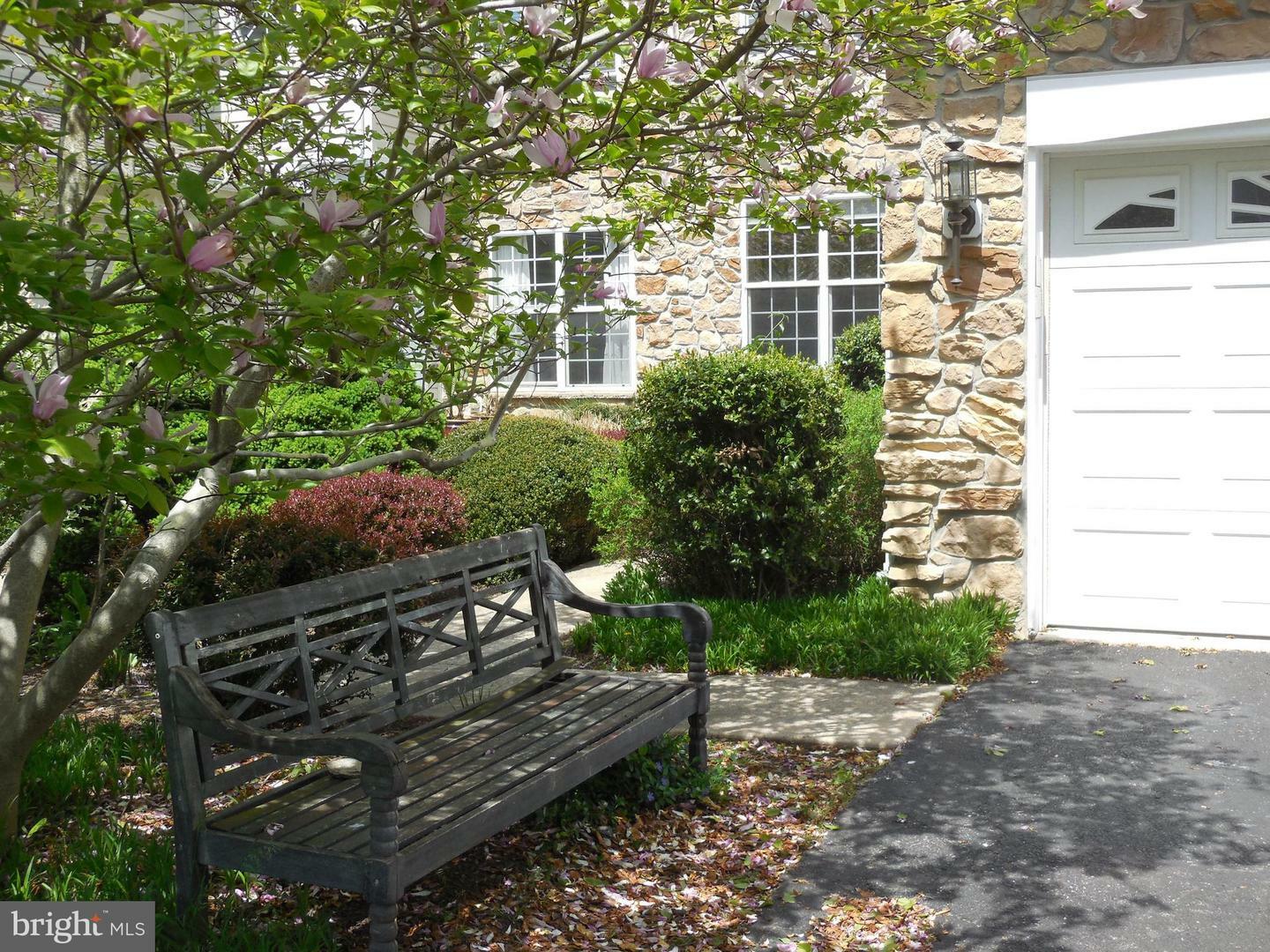 Property Photo: 259 Torrey Pine Court PA 19380