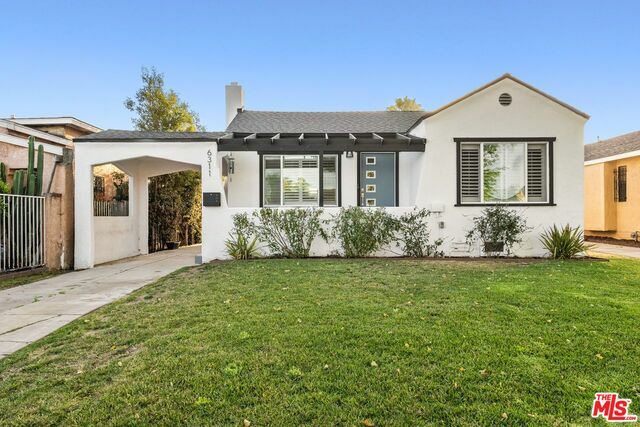 Property Photo: 6311 Keniston Ave CA 90043