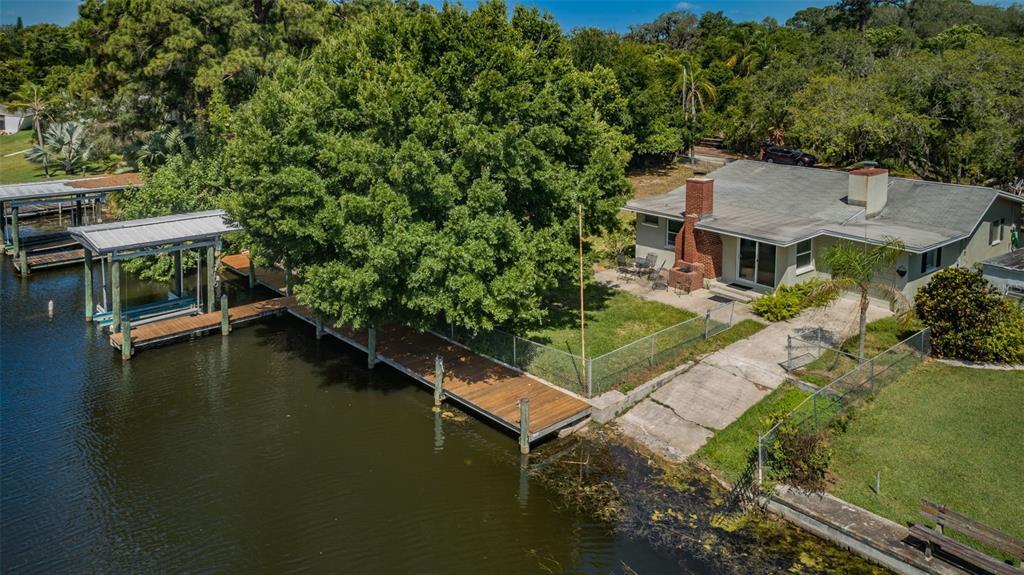 Property Photo: 1154 Lagoon Road FL 34689