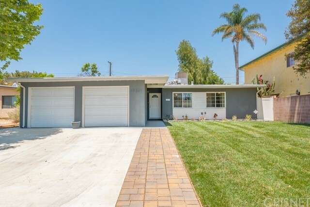 Property Photo:  18601 Elkwood Street  CA 91335 